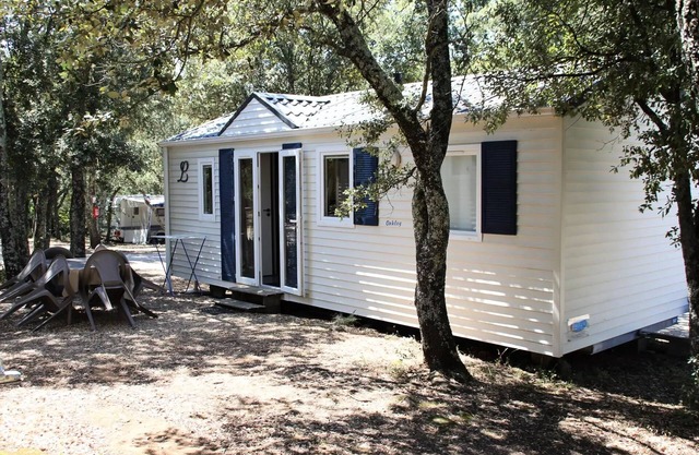 Campsite Les Chênes * - MOBILE HOME Comfort - 2 ch - 26.52m2/Oak Green 4 people