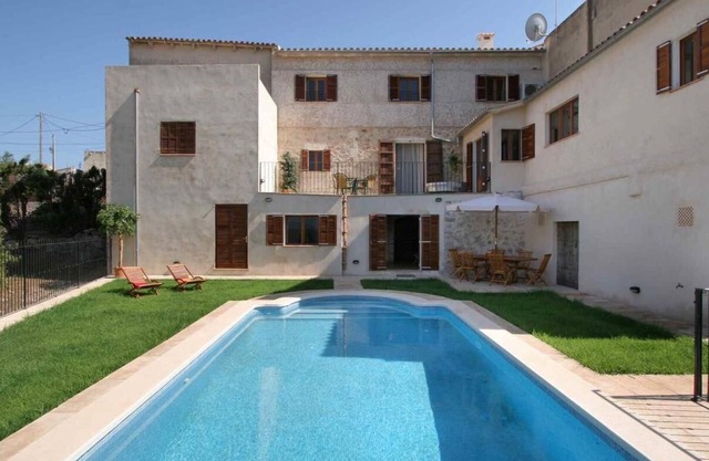 Can Joan Julia, Holiday Townhouse for 12 persons in Buger, Majorca