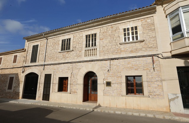 "Can Perlo",RENOVATED house near beautiful BEACHES