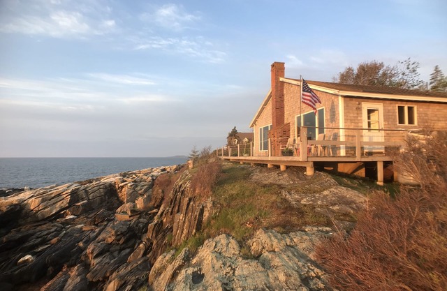 Can't Beat This View! Oceanfront Cottage: 2 Bdrm- WIFI