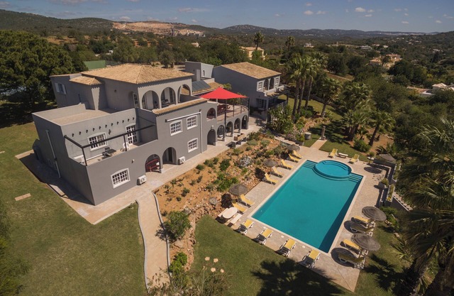 Canaan Boutique Casa do Monte 22 Pessoas, a 10 Minutos da Praia e de Vilamoura