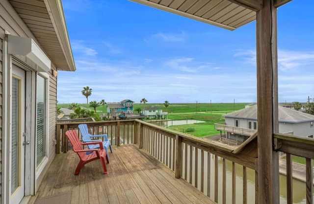 Canal Front Fisherman Dream Home with Great Views