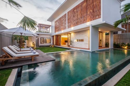 Canggu private villa with Premium Location