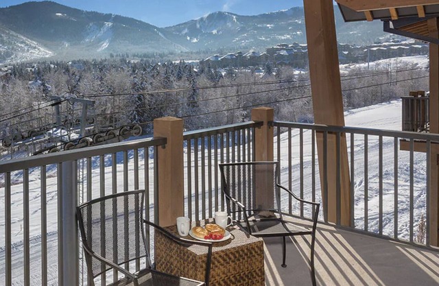 Canyons Park City - Ski In-Ski Out - Frostwood Gondola at your doorstep