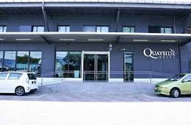 Capital O 91182 Quayside Hotel