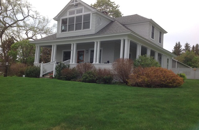 Captain's Cottage, beautiful waterfront home facing Somes Sound and Cadillac Mt