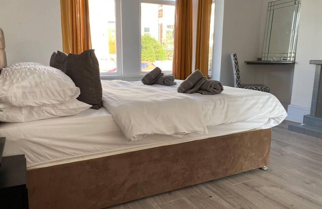 Captivating 2-bed Apartment in Newport