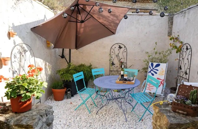 Carcassonne and Canal de Midi Romantic Cottage