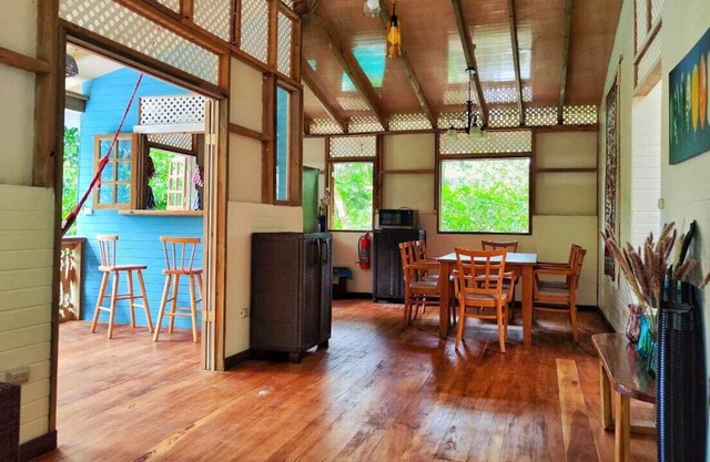 Caribbean style second floor apartment.