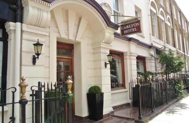 Carlton Hotel