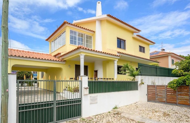 CASA AMARELA