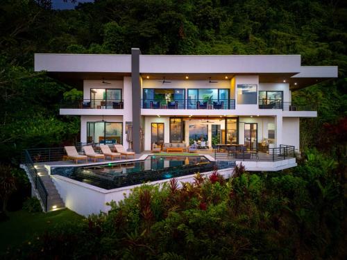 Casa Amigos - By Pura Villas