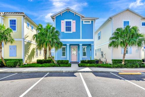 Casa Blanca Cottage With Hot Tub Near Disney With Margaritaville Resort & Island H2O Access - 8032Su