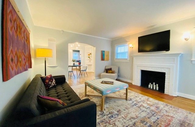 Casa Burlington: Flexible & WFH Ready. Longer Stays Welcome!