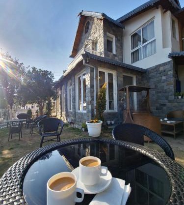 Casa De Bello, Nainital, Near Kainchi Dham
