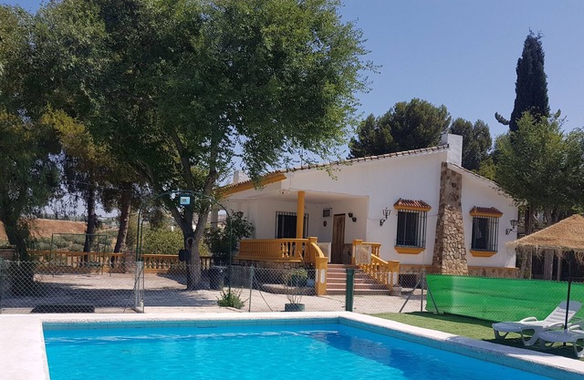 Casa de Campo Carmeli, surrounded by nature and in the center of Andalusia.