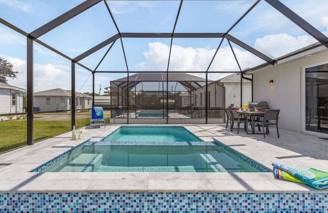 Casa de Playa! Modern Pool Home!