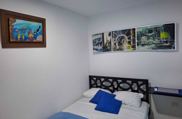 Casa doña Elena Colonial Hotel - Sea Room Azul, with private bathroom and double bed