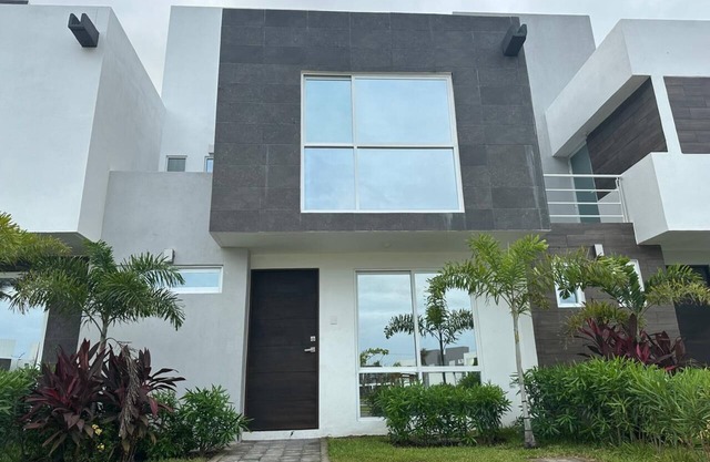 Casa Dream Diamante Acapulco C4B, with private beach club.