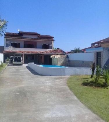 Casa espaçosa em Morada da Praia