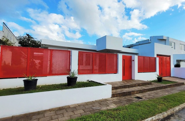 Casa Familia 5-bedroom residential w/Pool
