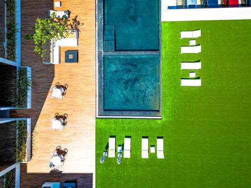 Casa Flor- Quiet, Secure, Serene Central Cabo Condo, Pool Views!