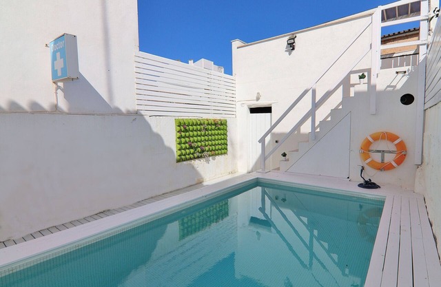 Casa Jaume II 262 cosy house with private pool, terrace and air-conditioning
