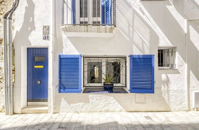 CASA JOAN BADOSA Roses