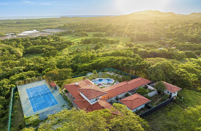 Casa Las Colinas