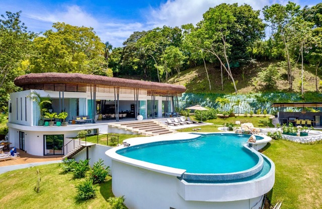 Casa Laguna