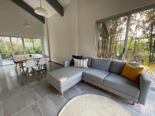 Casa llena de vida con 3 habitaciones y 1 suite