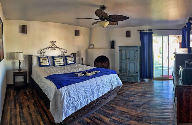 Casa Lunita - Oceanfront, Pool and Jacuzzi
