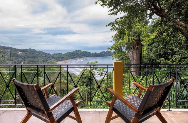 Casa Mareas: Ocean & Jungle View