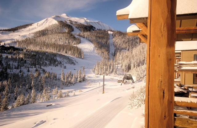 Casa Moonlight One - Ski in/Out - Direct to Iron Horse Lift - 2 Bed 2.5 Bath