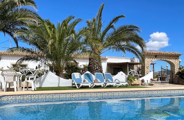CASA MORA in Benissa – rustic villa with private pool, garden and views