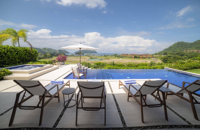 Casa Ohana 5 bdrs ocean view in Los Suenos