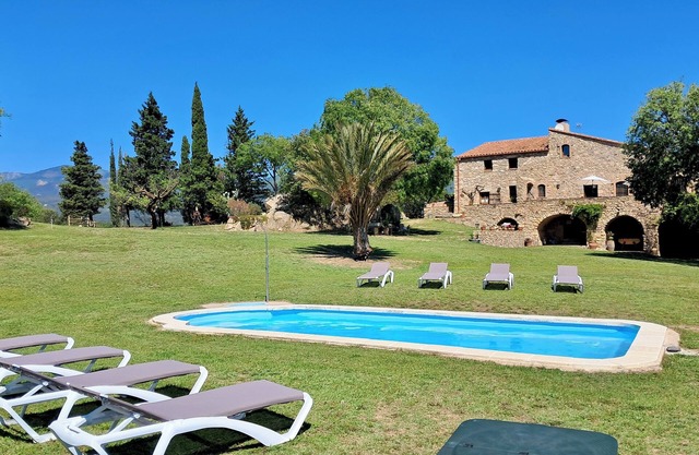 Casa Palou: Beautiful Villa with Stunning Views, walking distance from village