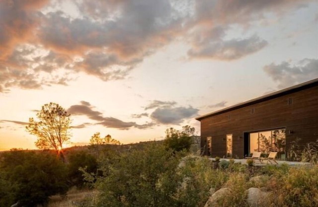 Casa Roca: Modern Cabin in 17 Acres Near Yosemite