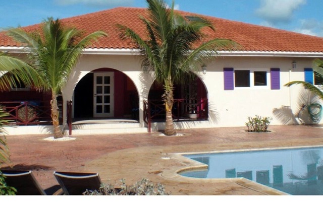 CASA The Rainbow Villa the most colorful luxurious Villa with swimming pool