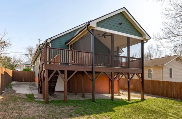 Casa Verde- Minutes to Duke and Downtown-Fire pit-Fenced yard
