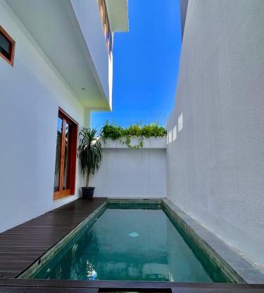 Casa White