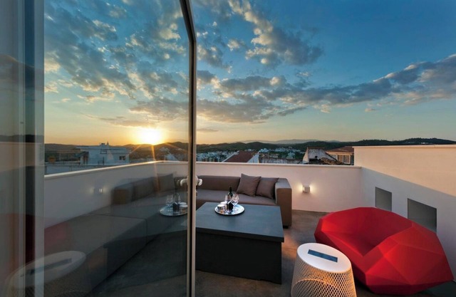 Casa Xonar - Luxury townhouse in Silves with plunge pool!