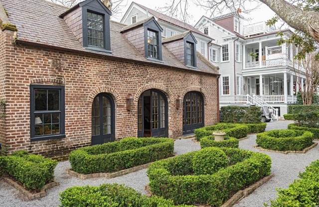 Casa Zoë | Historic Garden Carriage House CHS