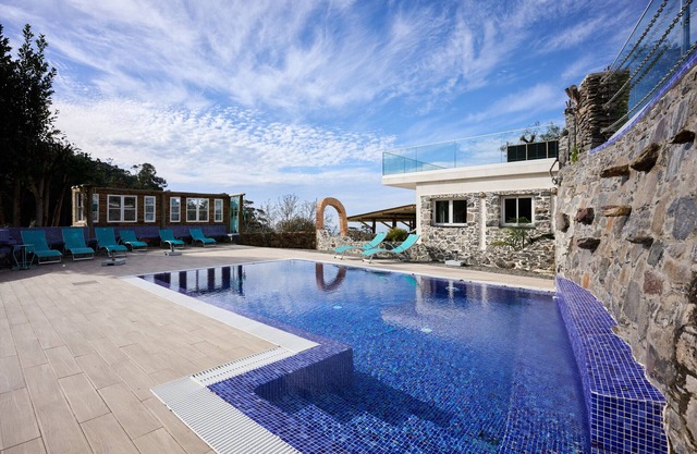 Casas Maravilha - Piscina by Madeira Sun Travel