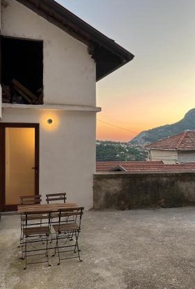 Casetta indipendente con vista