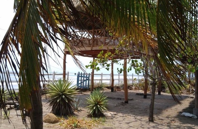 Casita Sol y Mar- Your beachfront getaway