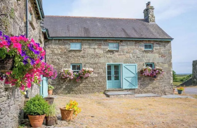 Castle Freke Estate, The Stable Cottage