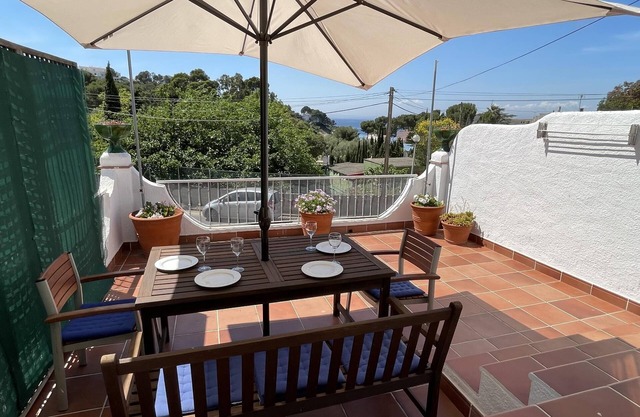 CAV. Semi-detached house with parking at 200m from Almadraba´s beach