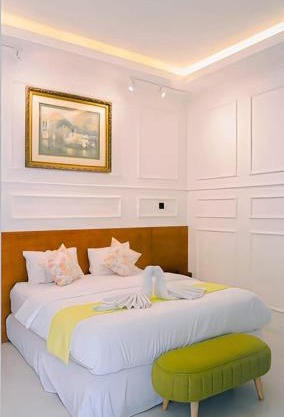 CBG Inn and Villas Solo