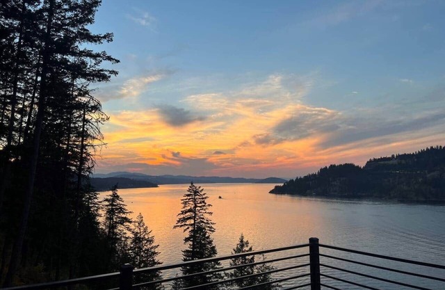 CDA Lakeview Escape
